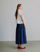 Load image into Gallery viewer, Reversible Ada Top in White with Liberty Piping