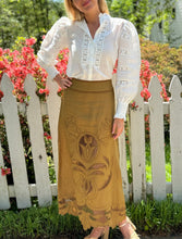 Load image into Gallery viewer, Lug Von Siga Linen Rosalie Skirt
