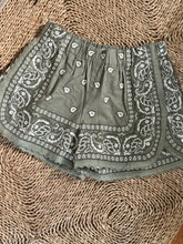 Load image into Gallery viewer, Embroidered Bandana Shorts Olive Green
