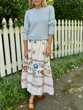 Load image into Gallery viewer, Vintage Italian Linen Skirt Multi Color Florals