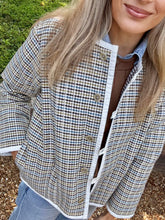 Load image into Gallery viewer, TLP Skyler Jacket in Fawn Quilt