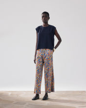Load image into Gallery viewer, Hartford Liberty Print Pant
