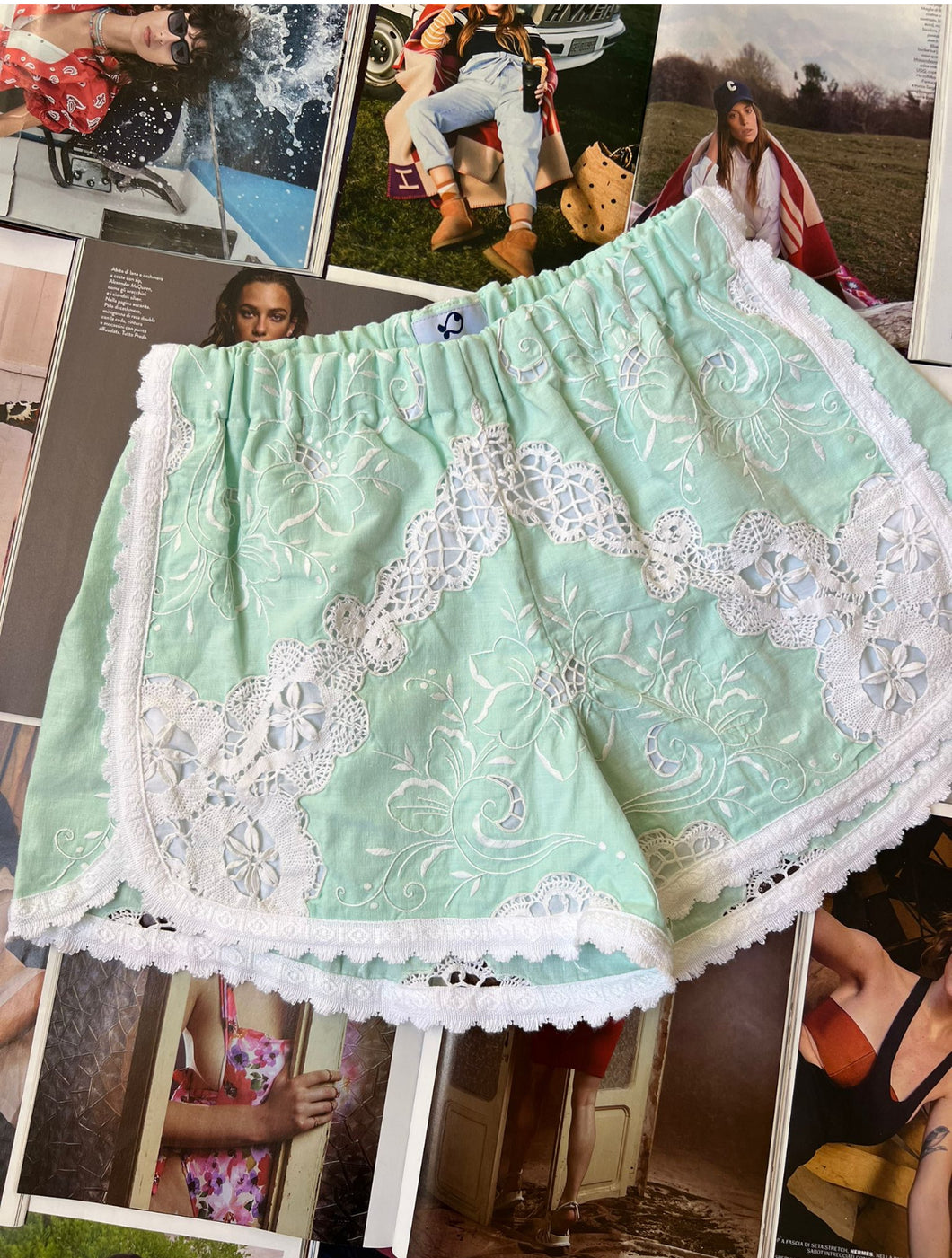 One of a Kind Vintage Linen Shorts Size Large