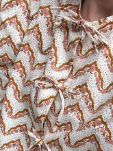 Load image into Gallery viewer, Andion Barbara Brown and Pink Floral Blouse
