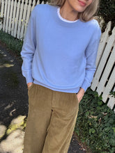 Load image into Gallery viewer, Colori Cashmere Light Crew Sweater in Lisbona Blue
