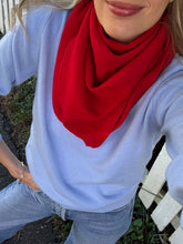 Load image into Gallery viewer, Colori Cashmere Light Crew Sweater in Lisbona Blue

