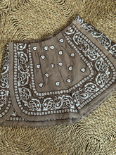 Load image into Gallery viewer, Embroidered Bandana Shorts Brown
