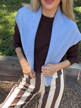 Load image into Gallery viewer, Colori Cashmere Triangular Scarf in Lisbona Blue
