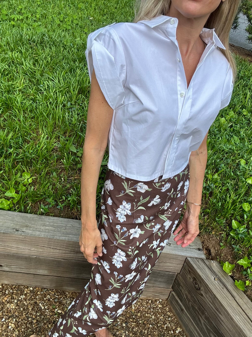 Coco Shop Pencil Skirt in Chocolate Brown Hibiscus-Woven Cotton