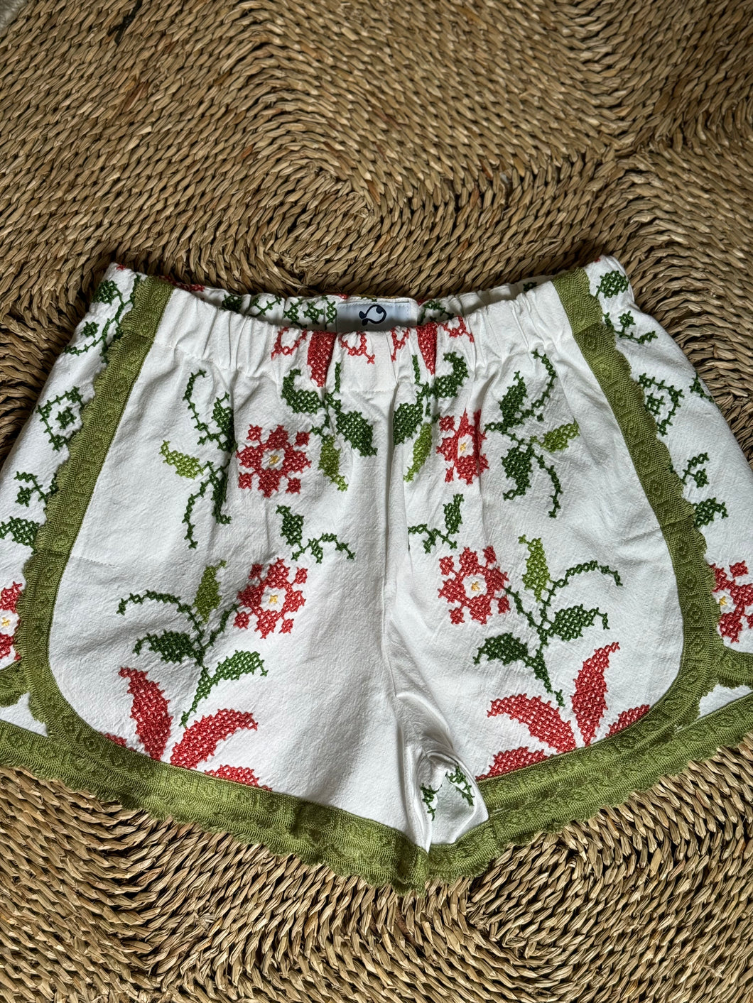 Italian Vintage Linen Shorts-Embroidered Flowers with Olive Green Trim-Size Medium