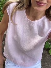 Load image into Gallery viewer, Hartford Howie Woven Top in Dune and Pink
