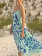 Load image into Gallery viewer, Juliet Dunn Majorelle Print V-Neck Midi Dress in Aqua/Blue
