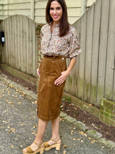 Load image into Gallery viewer, TLP Esme Shirt in Liberty of London Artichoke Floral

