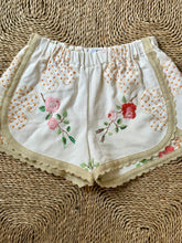 Load image into Gallery viewer, Vintage Linen Shorts from Italy-Various Designs-Size Med
