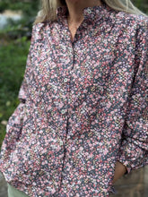 Load image into Gallery viewer, APOF Nicole Shirt in Liberty Phoebe and Jo
