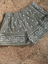 Load image into Gallery viewer, Embroidered Bandana Shorts Olive Green
