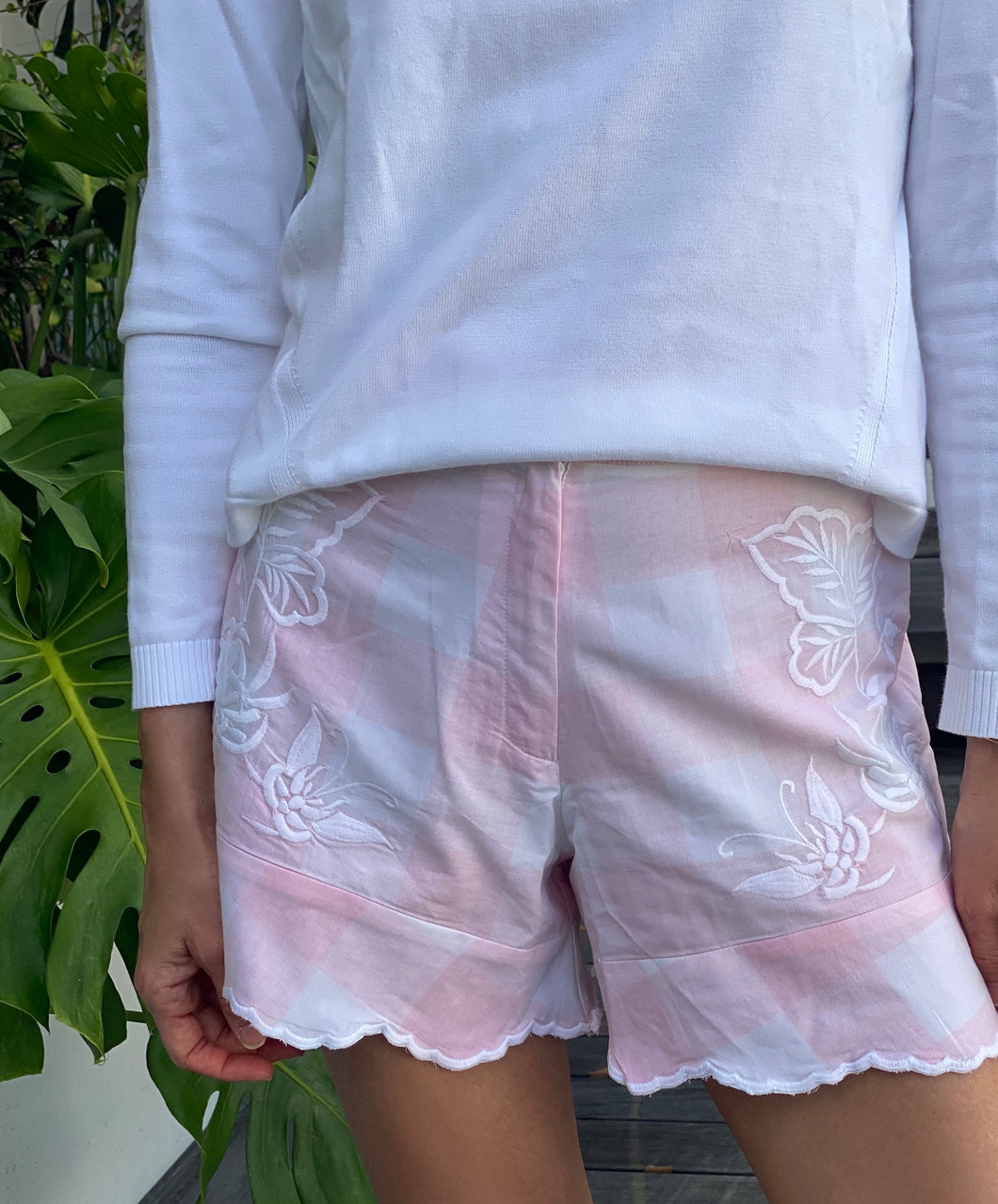 Juliet Dunn Gingham Emroidered Shorts in Pale Pink