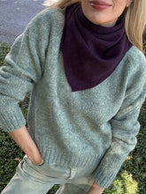 Load image into Gallery viewer, Colori Cashmere Triangular Scarf in Deep Plum

