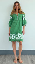 Load image into Gallery viewer, Genta Dress in Leaf Green with White Applique
