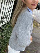 Load image into Gallery viewer, Secular 3/4 Alpaca Sleeve Sweater in Gray
