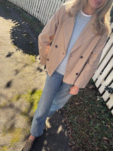 Load image into Gallery viewer, Hartford Varda Jacket
