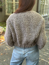 Load image into Gallery viewer, APOF Rasmine Jacket
