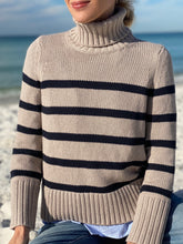 Load image into Gallery viewer, The Wynn Cotton Sweater in Oatmeal and Navy
